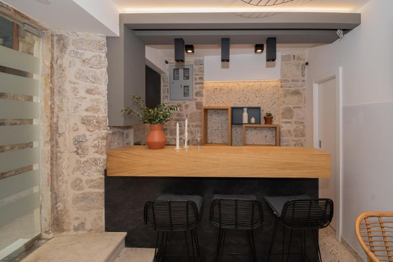 St. Clara Old Town Aparthotel Σίμπενικ Εξωτερικό φωτογραφία